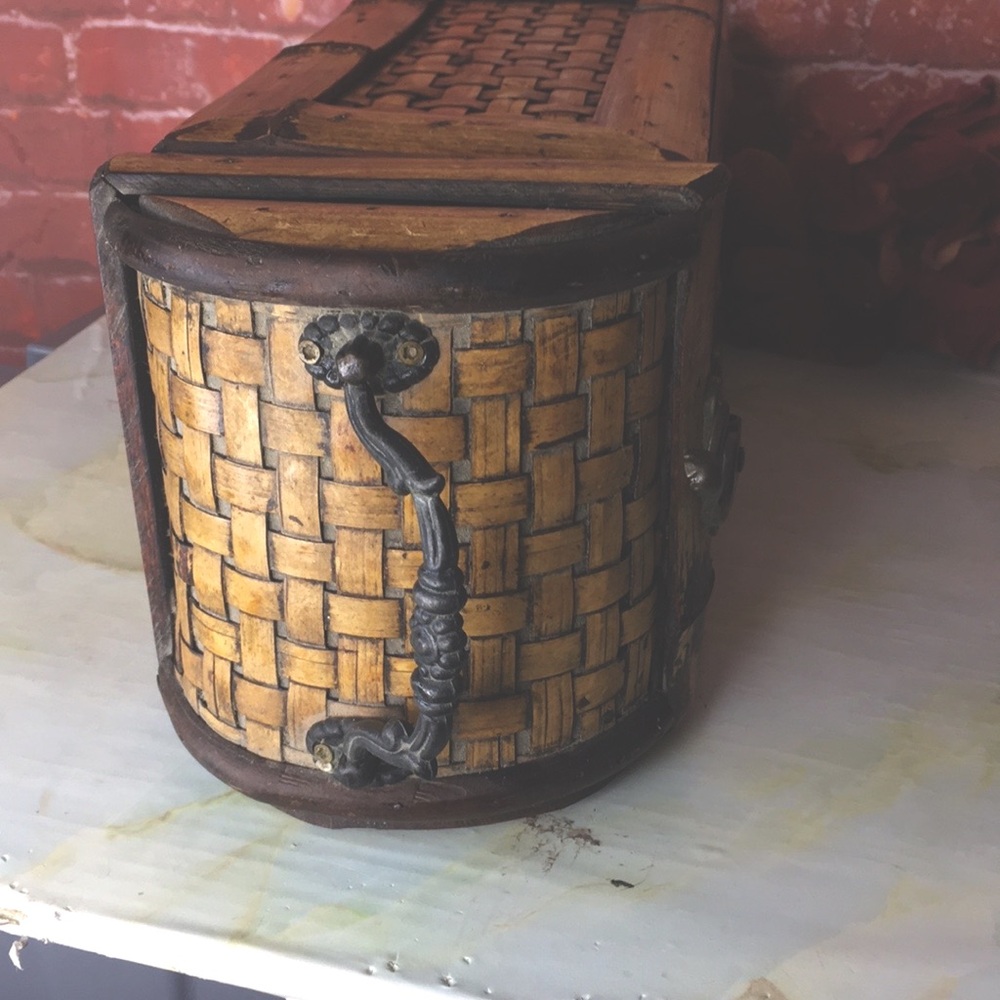 Vintage Three Hands Corp. Bamboo  Wine Carrier - Picture 7 of 8
